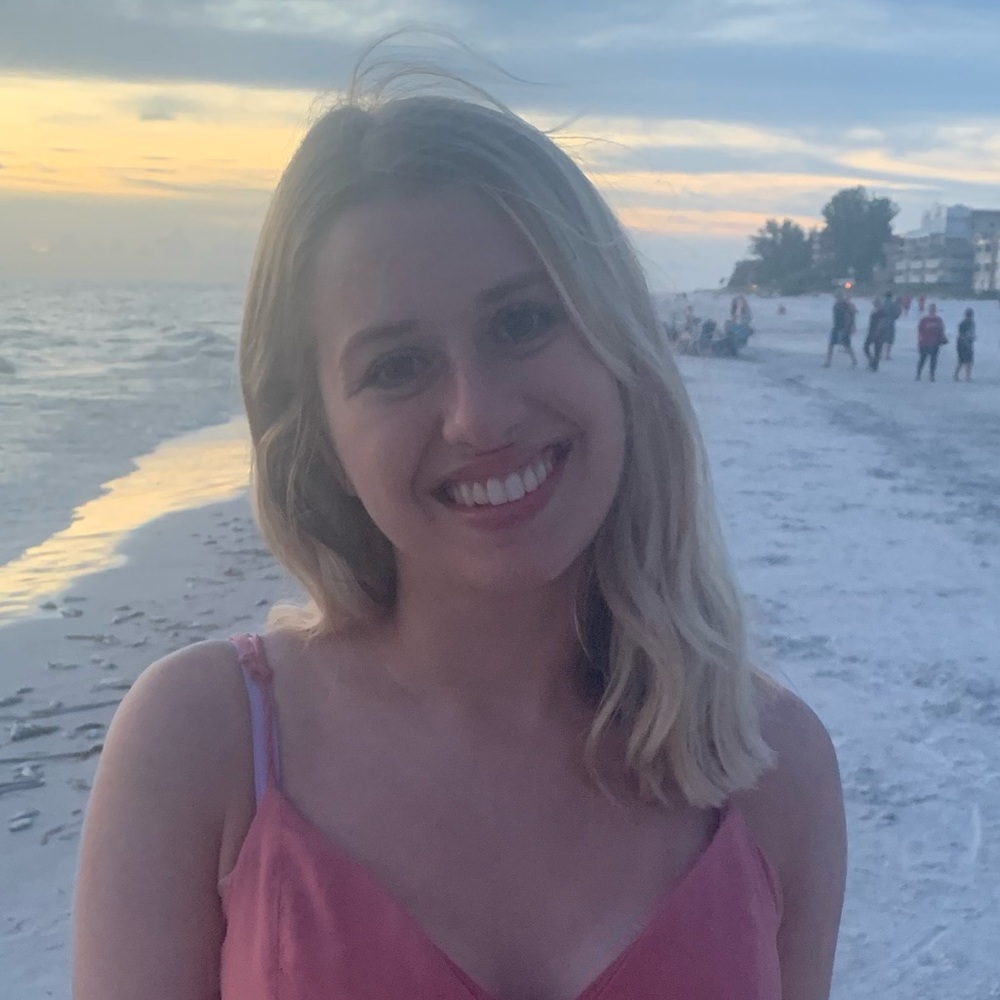 Meet your Posher, Caitlin